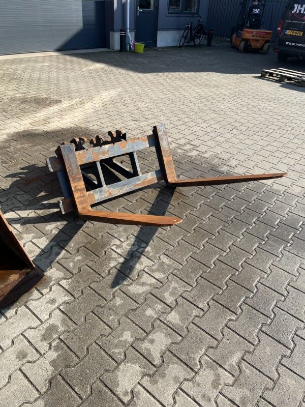 alletvork CW10 aanbouwdeel voor graafmachine huren