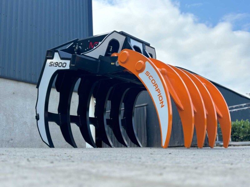 Scorpion S1600 bomenknipper voor grote graafmachines